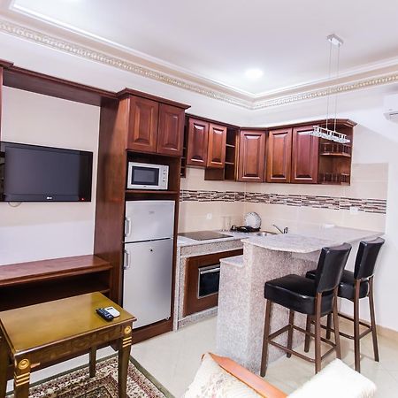 Residence Hoteliere Le Jomonia Libreville Bagian luar foto
