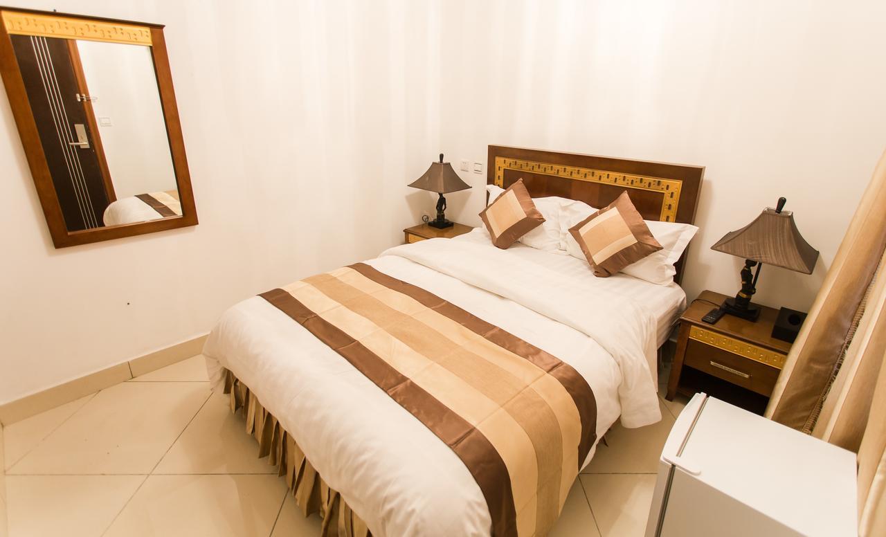 Residence Hoteliere Le Jomonia Libreville Bagian luar foto