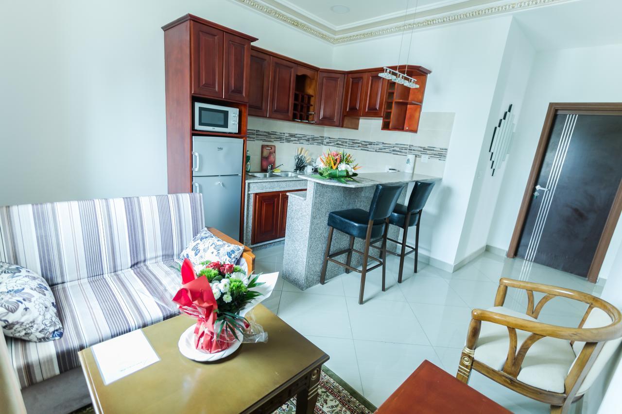 Residence Hoteliere Le Jomonia Libreville Bagian luar foto