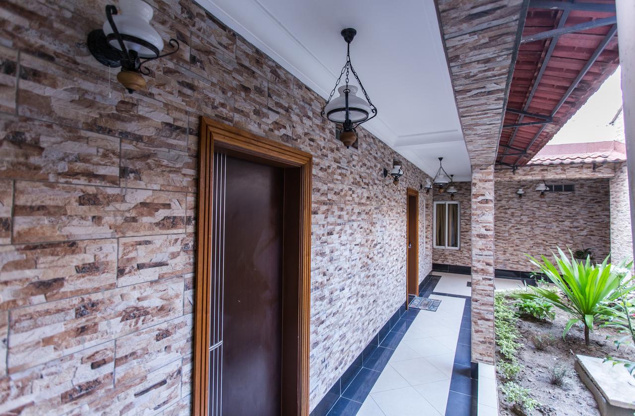 Residence Hoteliere Le Jomonia Libreville Bagian luar foto