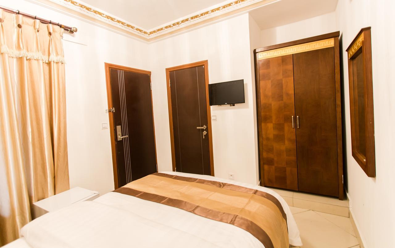 Residence Hoteliere Le Jomonia Libreville Bagian luar foto