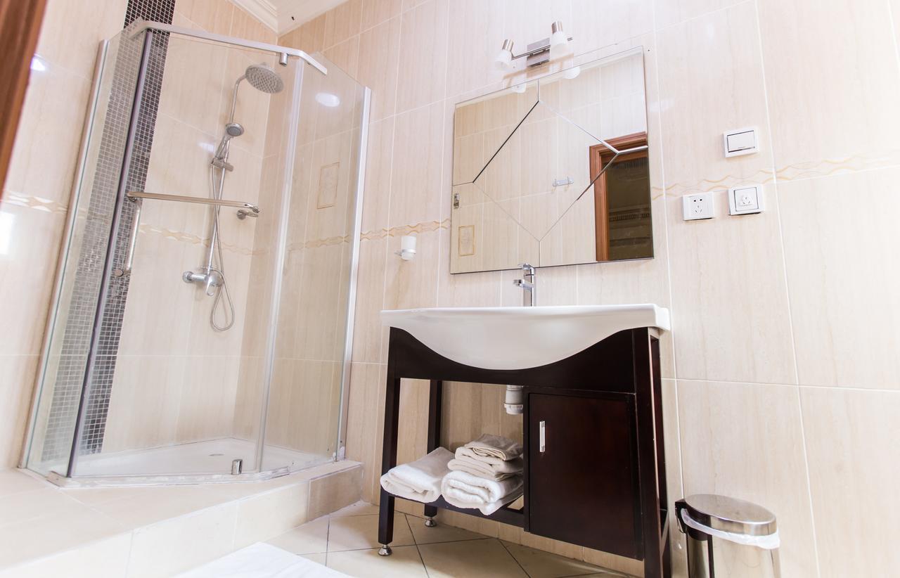 Residence Hoteliere Le Jomonia Libreville Bagian luar foto
